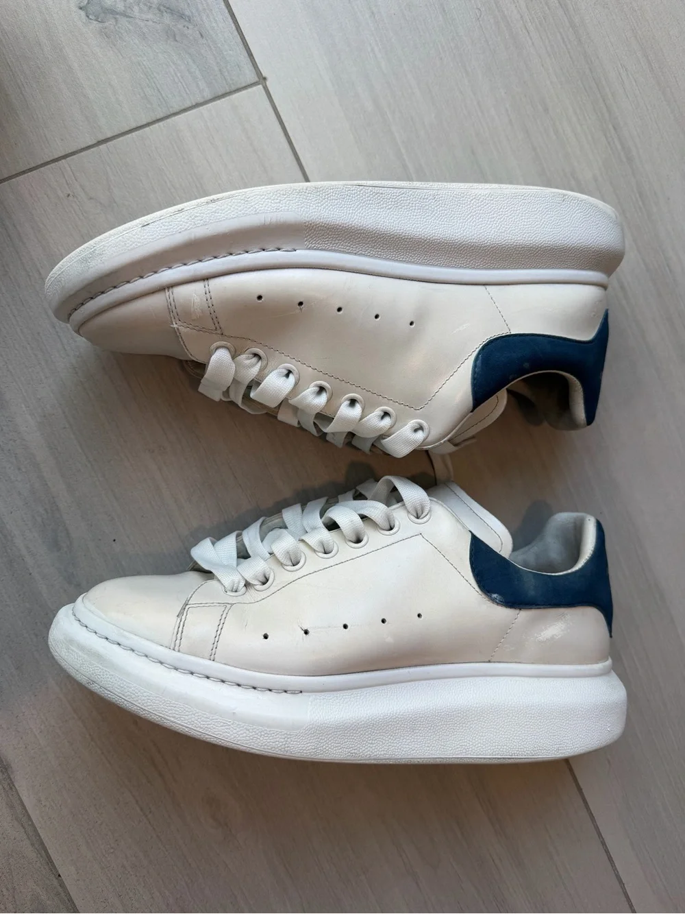 Alexander McQueen classic alexander